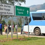 Is border crossing between Rwanda and Uganda easy?
